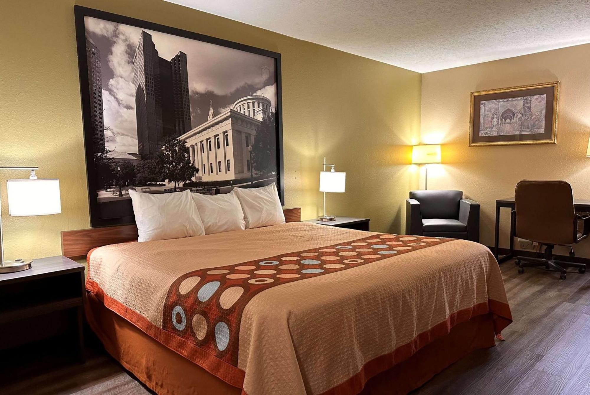 Super 8 By Wyndham Bellefontaine Hotel Bagian luar foto