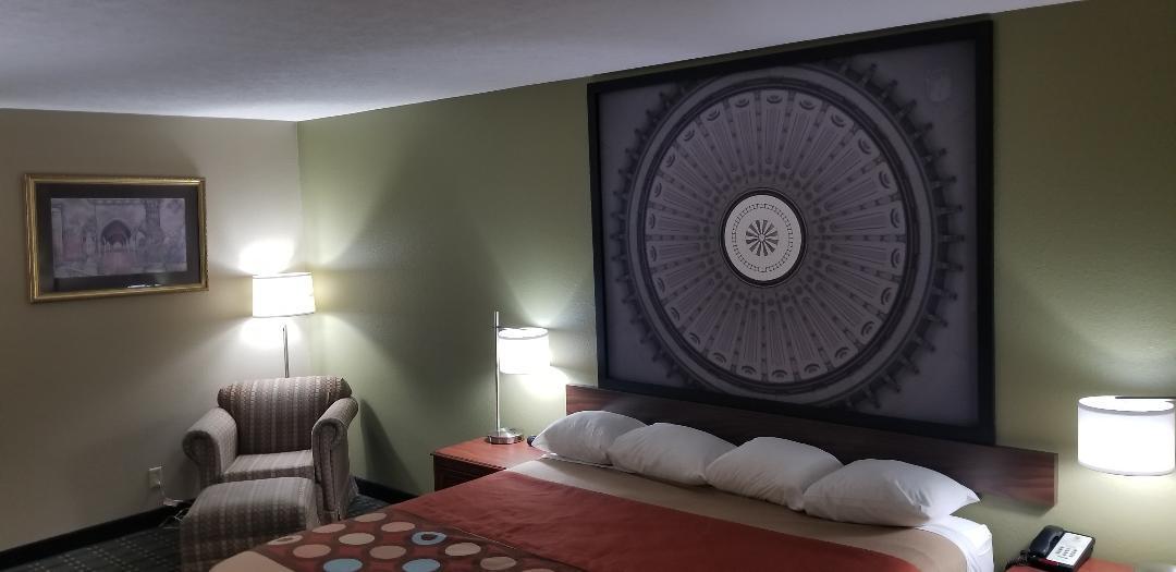 Super 8 By Wyndham Bellefontaine Hotel Bagian luar foto